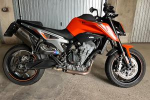 KTM 790 Duke 2018 – 5.057 km – Akrapovič originale