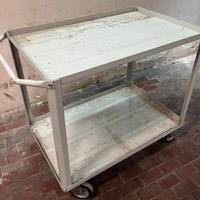 Carrello porta utensili
