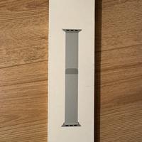Apple Watch cinturino Milanese Loop