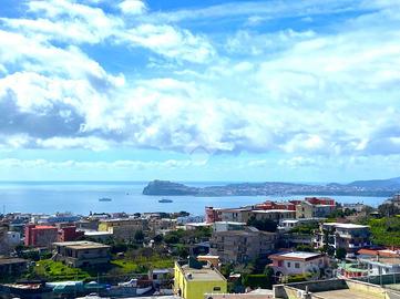 MONOLOCALE A MONTE DI PROCIDA