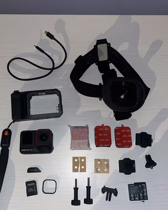 Insta360 ace pro 2 xplorer pro + accessori