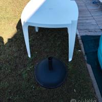 tavolino da giardino più porta ombrellone