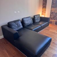 Divano in pelle con chaise longue