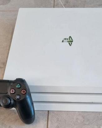 PS4 PRO BIANCA 