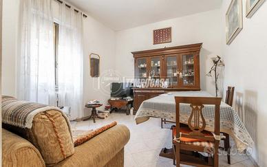 Centro - 2 locali da personalizzare con solaio di