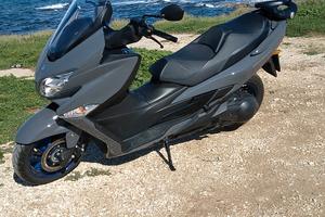 burguman 400 anno 07 2022 con 3.700kl