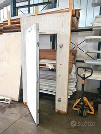 porta frigo e pannelli di cella smontata usati
