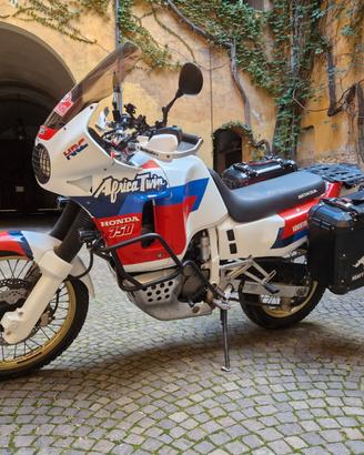 Africa Twin 750 RD04