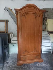 ARMADIO  STILE ANTICO