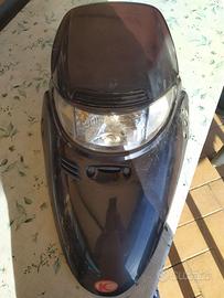 SCUDO scooter Kimco Dink con FARI + 2 Manopole