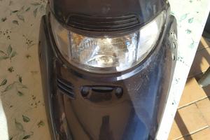 SCUDO scooter Kimco Dink con FARI + 2 Manopole