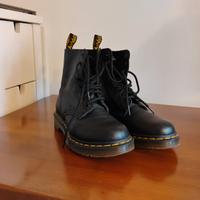 dr Martens modello Virginia - pari al nuovo -