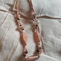collana in corda e pietre bigiotteria 