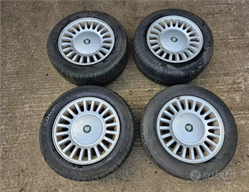 Cerchi 8j 16" in lega Jaguar Daimler
