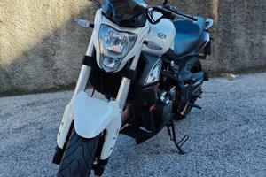 Benelli Bn 302s - ABS 2019