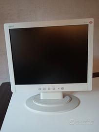 Monitor LCD  marca Acer 15 pollici. 