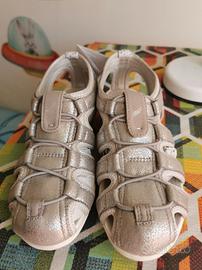 Scarpe bimba marca Geox nuove con cartellino. N 35
