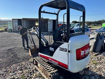 Scavatore Bobcat 322