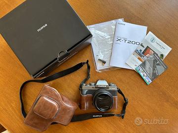 Fujifilm X-T200