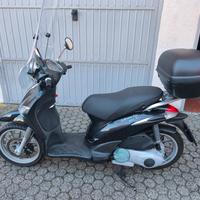 Moto Scooter 