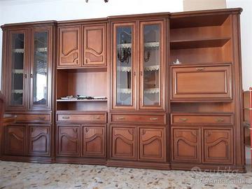 Mobili anni 70 con vetrina