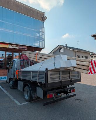 Isuzu con Gru e ribaltabile TRlaterale 