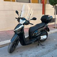 Honda SH 300 i SPORT