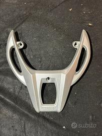 Kymco agility 125 poggia mano posteriore