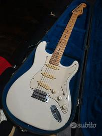 Fender stratocaster made in usa olimpic white FAKE