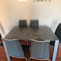 Tavolo Calligaris con sei sedie