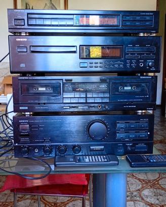Super Amplificatore Onkyo mod A 8200