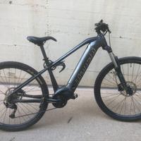 bicicletta elettrica bianchi