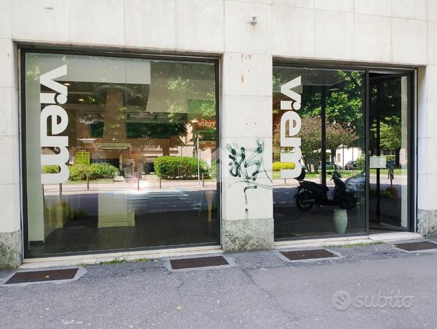 NEGOZIO A BRESCIA