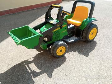 trattore bambino
