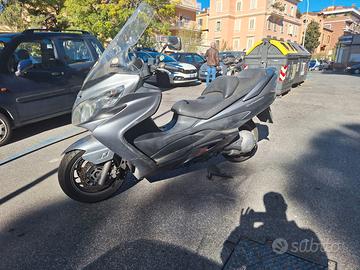 Suzuki Burgman 400 – 2006 – Incidentato