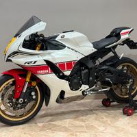 Yamaha r1 60th anniversary