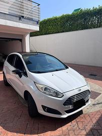 Ford fiesta titanium
