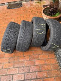 Pirelli Winter 2 Scorpion M+S 255/45 R 20