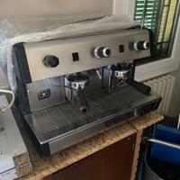 Macchina caffe due gruppi