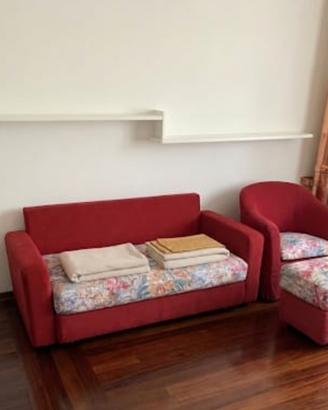 Divano letto + poltrona + pouf coordinati