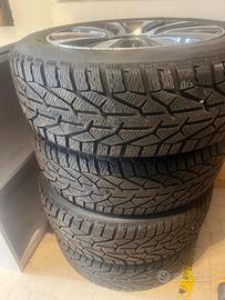 4 cerchi e gomme Invernali 235/55/R19 105v