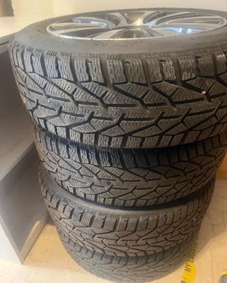 4 cerchi e gomme Invernali 235/55/R19 105v