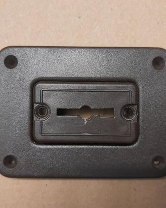 Mostrina 77x57x8 mm Serrature Porte Blindate DMapp