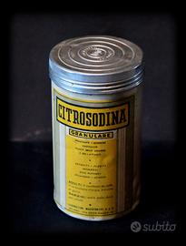 Antico barattolo in alluminio della Citrosodina