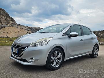 Peugeot 208 1.6 hdi 92 cv Allure 