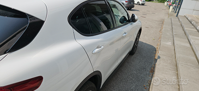 Stelvio autocarro 2.2 sporttecb