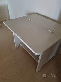 piccola scrivania/tavolino