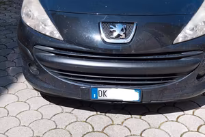 Peugeot 207 - 1.4 hdi