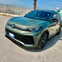 Tiguan R line plus 2,0 150 cv nuova