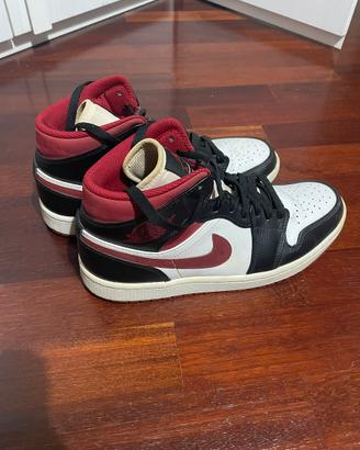 Jordan 1 mid rosse nere bianche